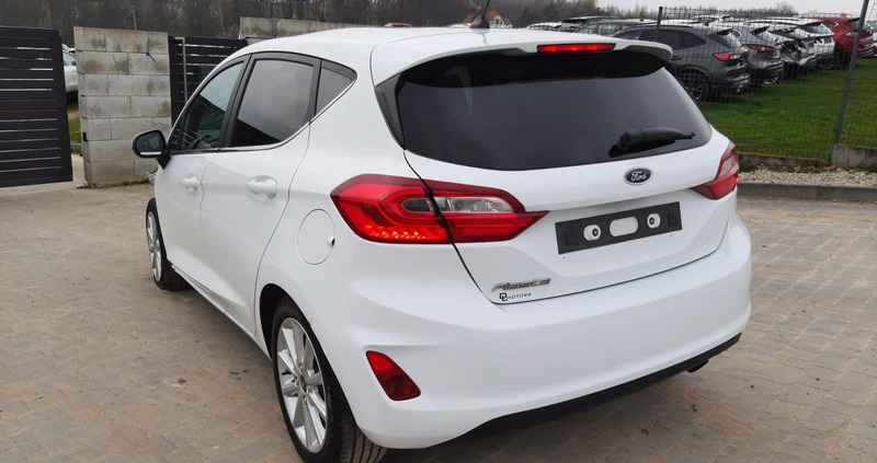 Ford Fiesta cena 17700 przebieg: 77000, rok produkcji 2018 z Ustrzyki Dolne małe 46